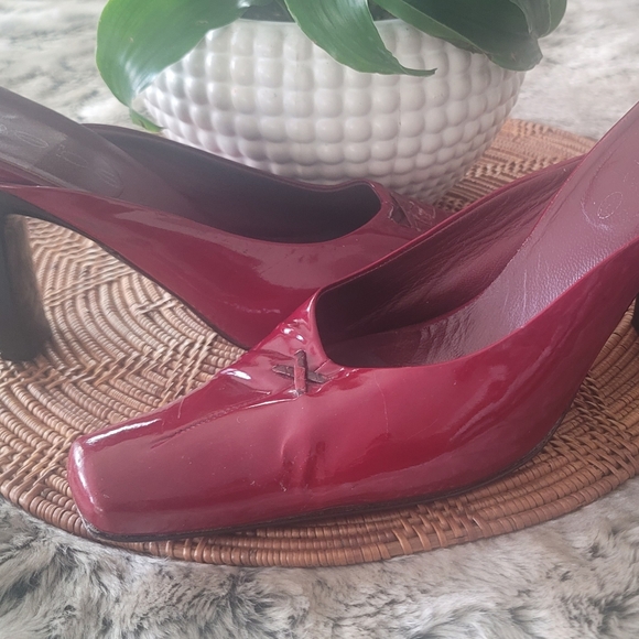 Vintage Bebe mule heels - Picture 2 of 11